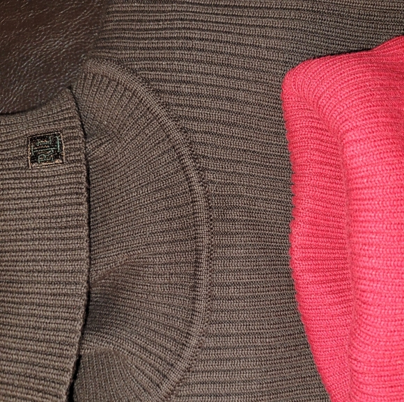 Lauren Ralph Lauren Women's Turtlenecks - Picture 6 of 12